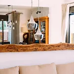 Paradise House: Piscina Privada, Playa 100m Villa Corralejo