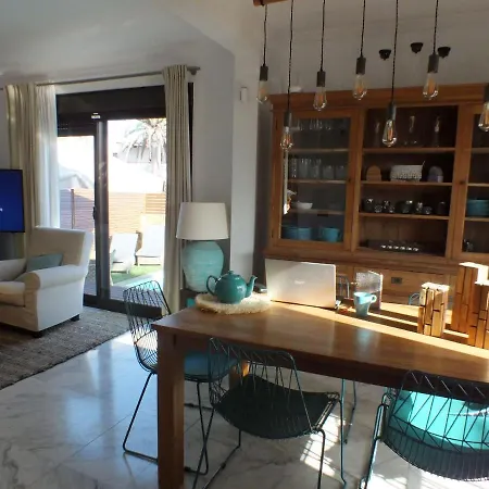 Paradise House: Piscina Privada, Playa 100m Corralejo