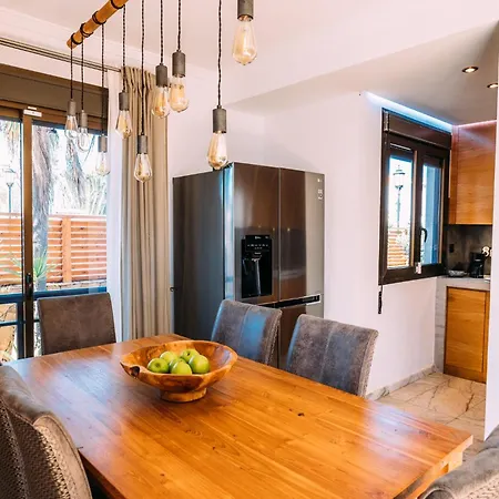 Paradise House: Piscina Privada, Playa 100m Villa