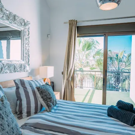 Paradise House: Piscina Privada, Playa 100m *