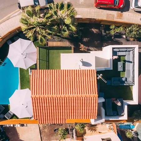 Paradise House: Piscina Privada, Playa 100m Villa Corralejo