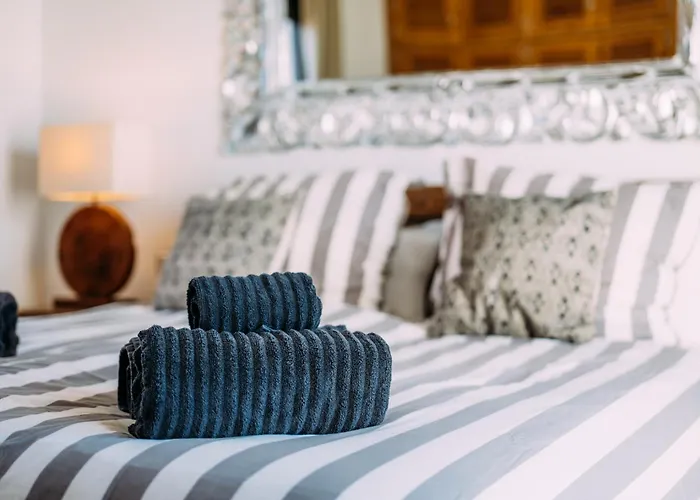 Paradise House: Piscina Privada, Playa 100m *