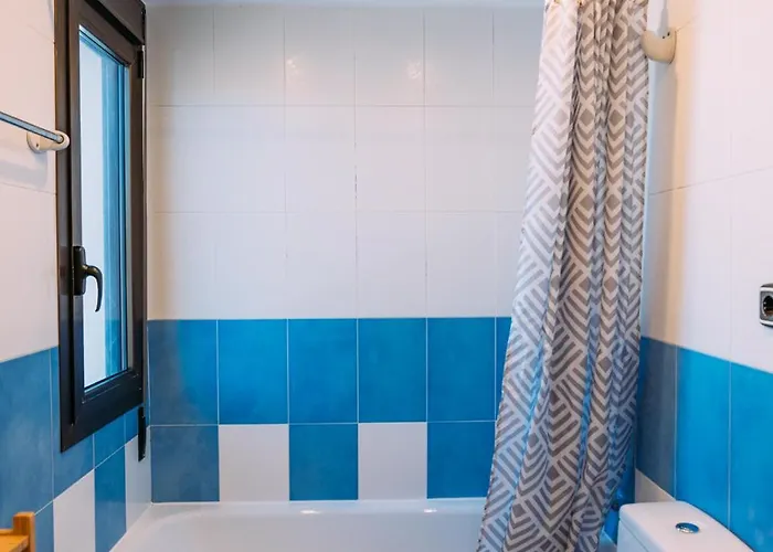 Paradise House: Piscina Privada, Playa 100m *