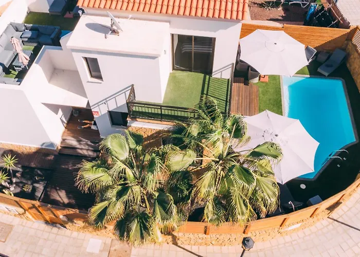 Paradise House: Piscina Privada, Playa 100m فيلة