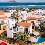 Paradise House: Piscina Privada, Playa 100m