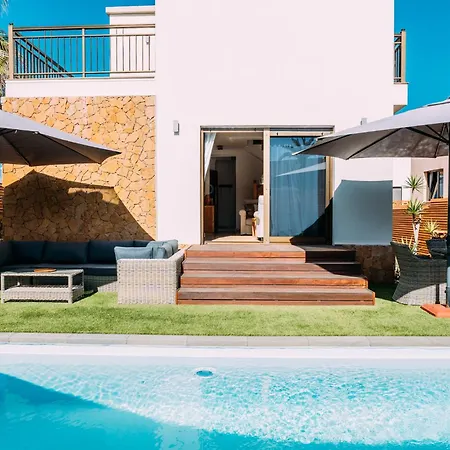 Villa Paradise House: Piscina Privada, Playa 100m *