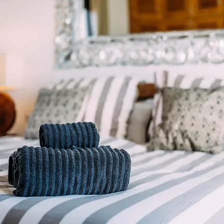 Paradise House: Piscina Privada, Playa 100m *