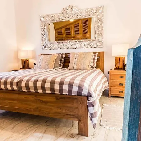 Villa Paradise House: Piscina Privada, Playa 100m