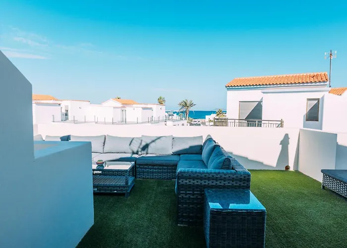Villa Paradise House: Piscina Privada, Playa 100m Corralejo