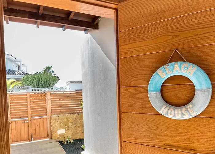 Paradise House: Piscina Privada, Playa 100m Villa Corralejo