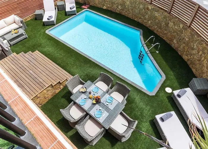 Paradise House: Piscina Privada, Playa 100m *