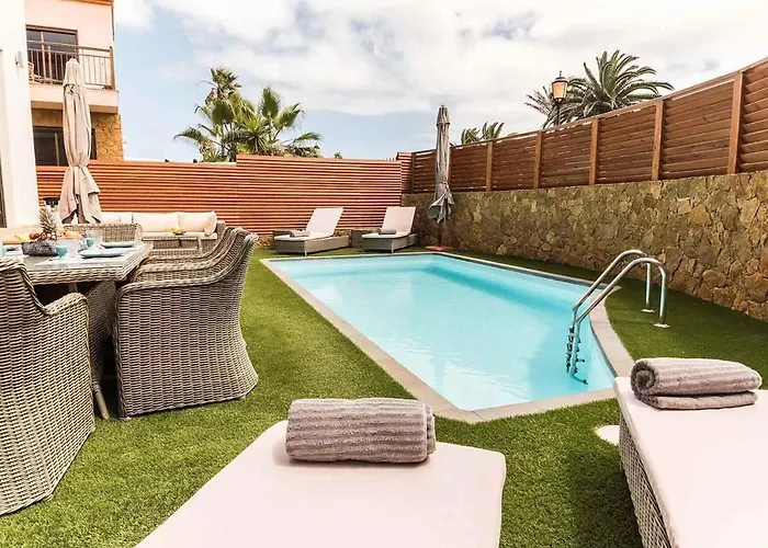 Paradise House: Piscina Privada, Playa 100m Corralejo